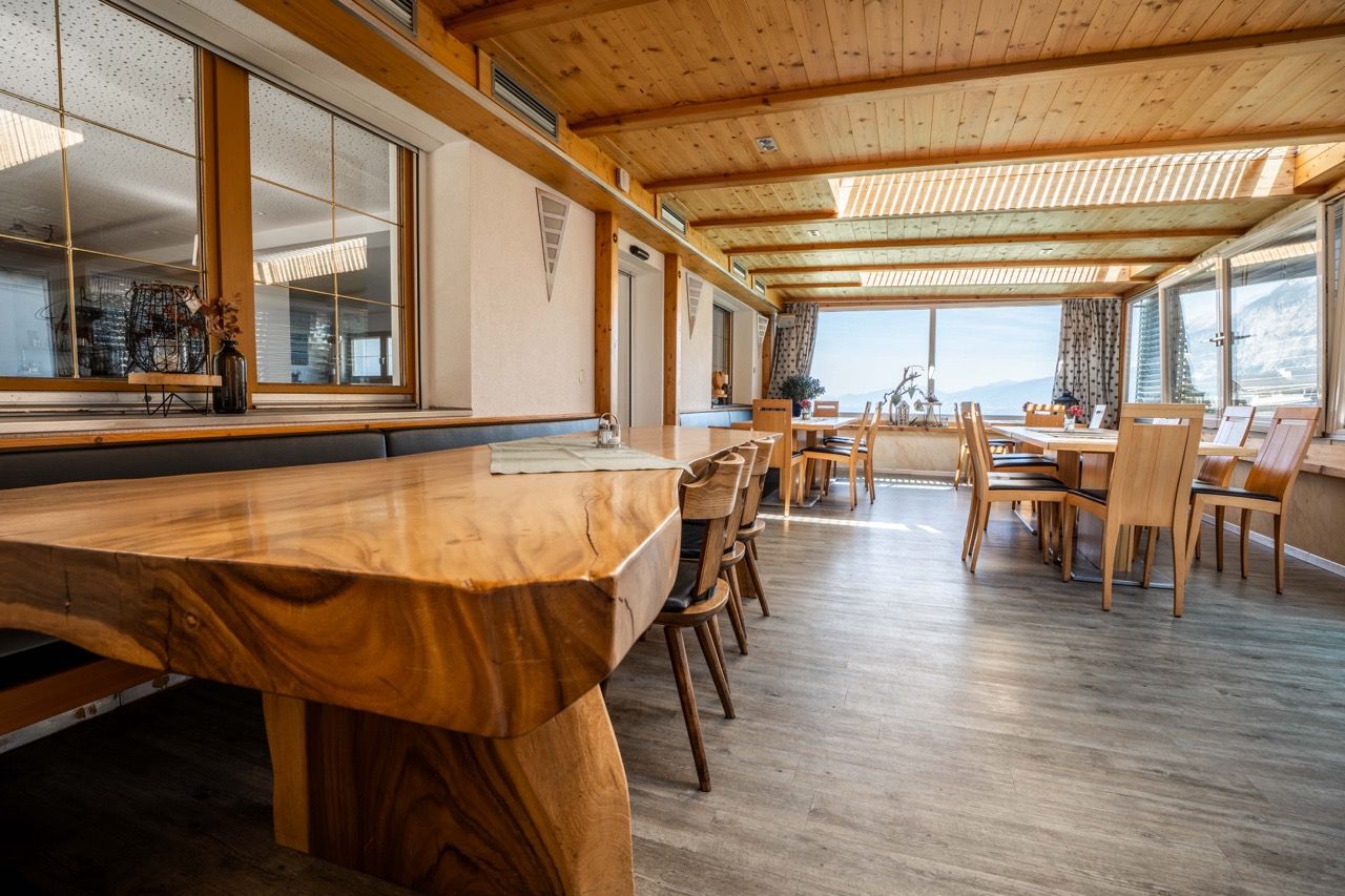 Wintergarten im Gasthof Bergheim in Oberperfuss